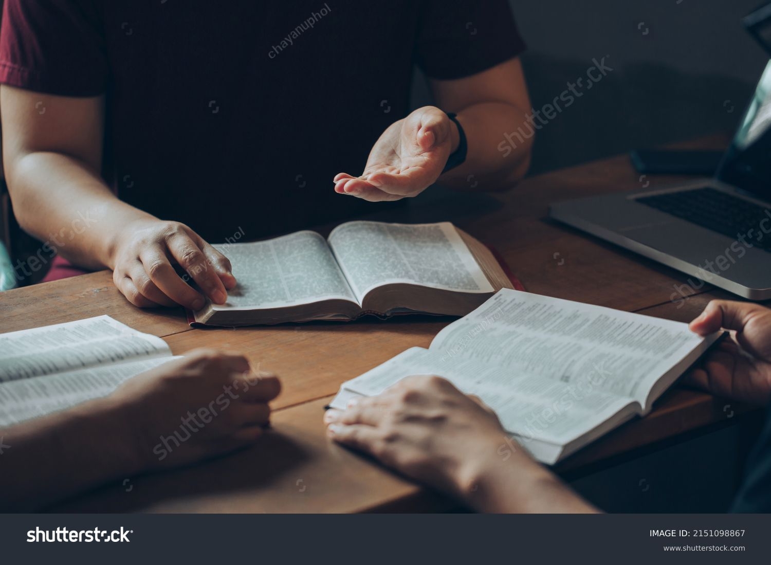 4 Hundred Bible Study Small Group Royalty Free Images Stock Photos Pictures Shutterstock