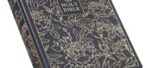KJV Holy Bible Large Print Note taking Bible Faux Leather Hardcover King James Version Navy W Gold Floral KJV Note taking Editions Christian Art Publishers 9781642728859 Amazon Books