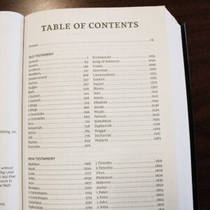 NKJV Pew Bible Large Print Hardcover Burgundy Red Letter Comfort Print Holy Bible New King James Version Thomas Nelson 9780718095635 Amazon Books