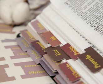 Nkjv Study Bible Bible Tabs Large Print Laminated Bible Tabs For Women And Men Easy To Read Bible Book Tabs For Study Bible Index Tabs For Old And New Testament Catholic Bible