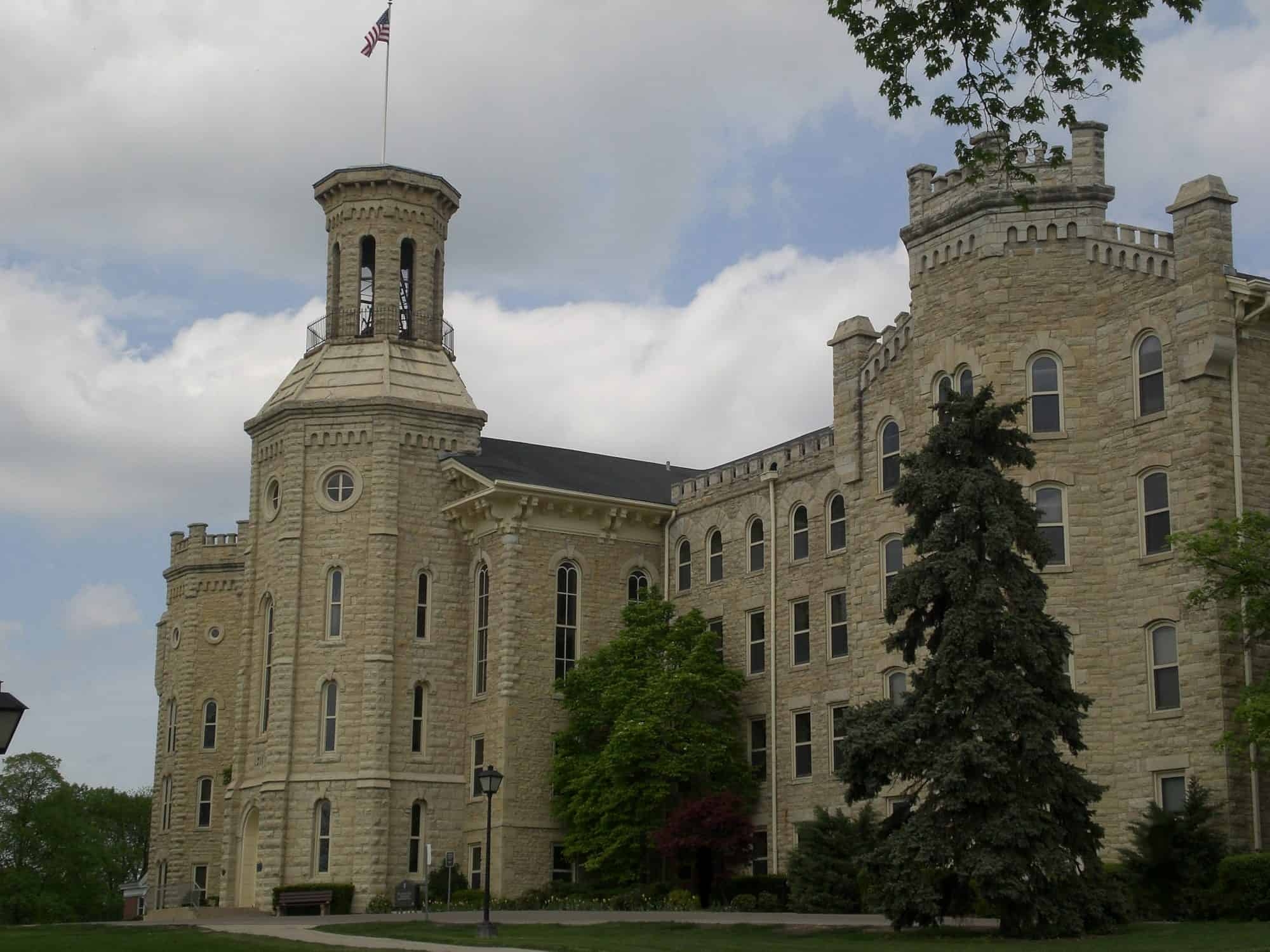 Best Christian Colleges In Illinois Faith On View